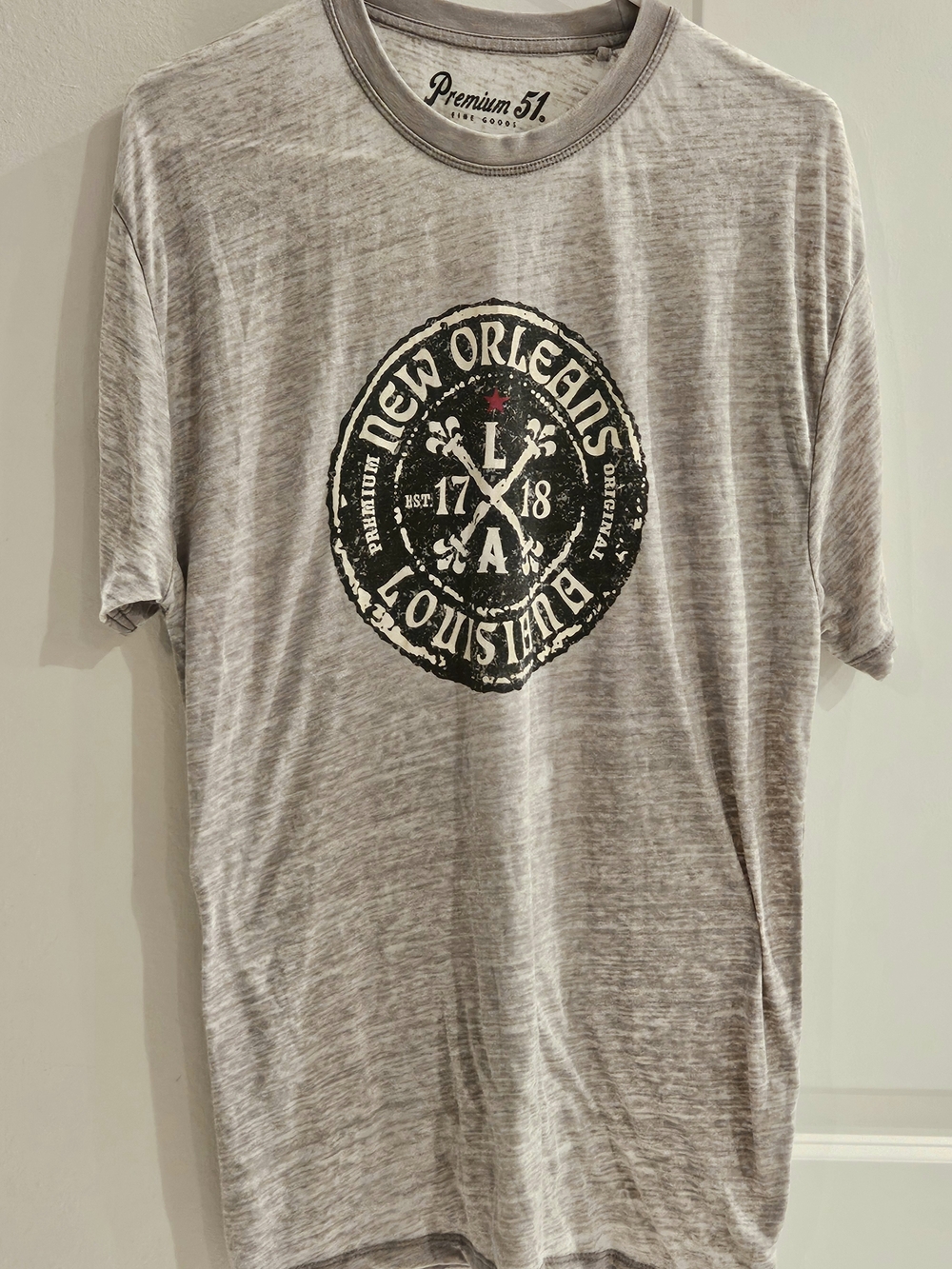 Men’s Light Gray New Orleans Graphic Short Sleeve Tee